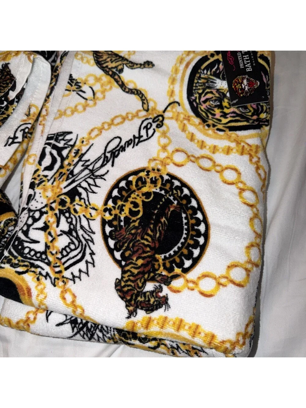 Ed Hardy 2 Bath Towels 28x53+matching 2PK Hand Towel Set Tiger Chain NWT